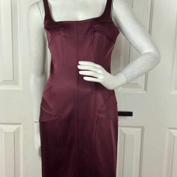 David Meister Purple Sleeveless Square Neck Gown. C38 - Picture 4 of 16